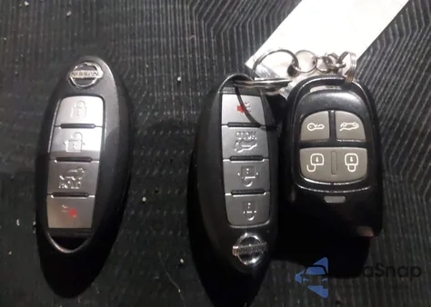 2016 Nissan Rogue Sv z USA, uszkodzony, nr VIN JN8AT2MV2GW149714